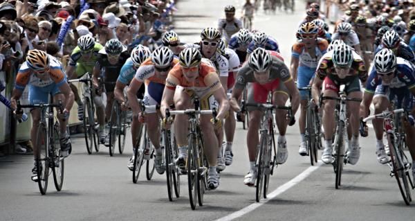 Andre Greipel's rivals chase the German in vain on stage four
