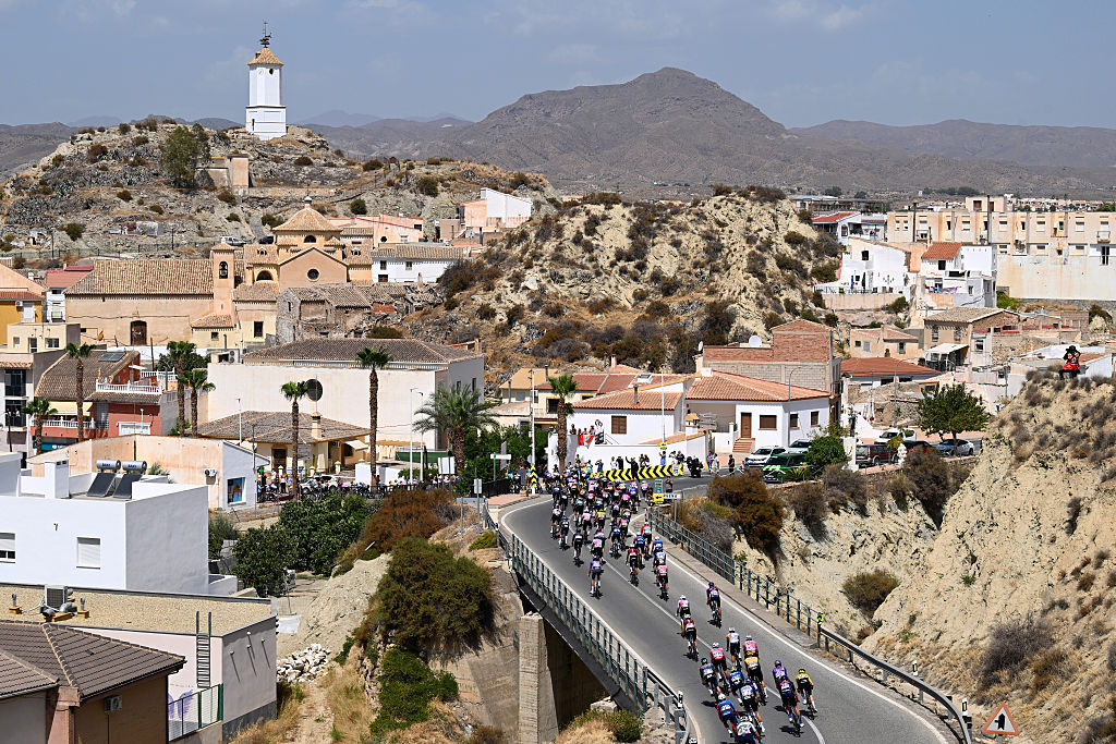 Vuelta a España stage 12 LIVE – 28-rider breakaway up the road on tough climbing day as Oscar Onley fights back from early crash
