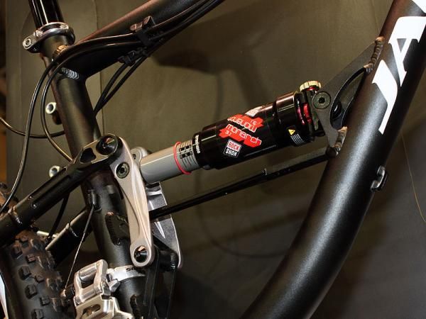 The new Jamis 650B full-suspension bikes will feature the company's familiar mp3 linkage design.
