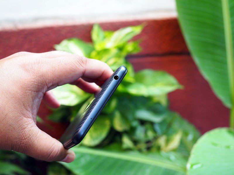 Poco F1 review