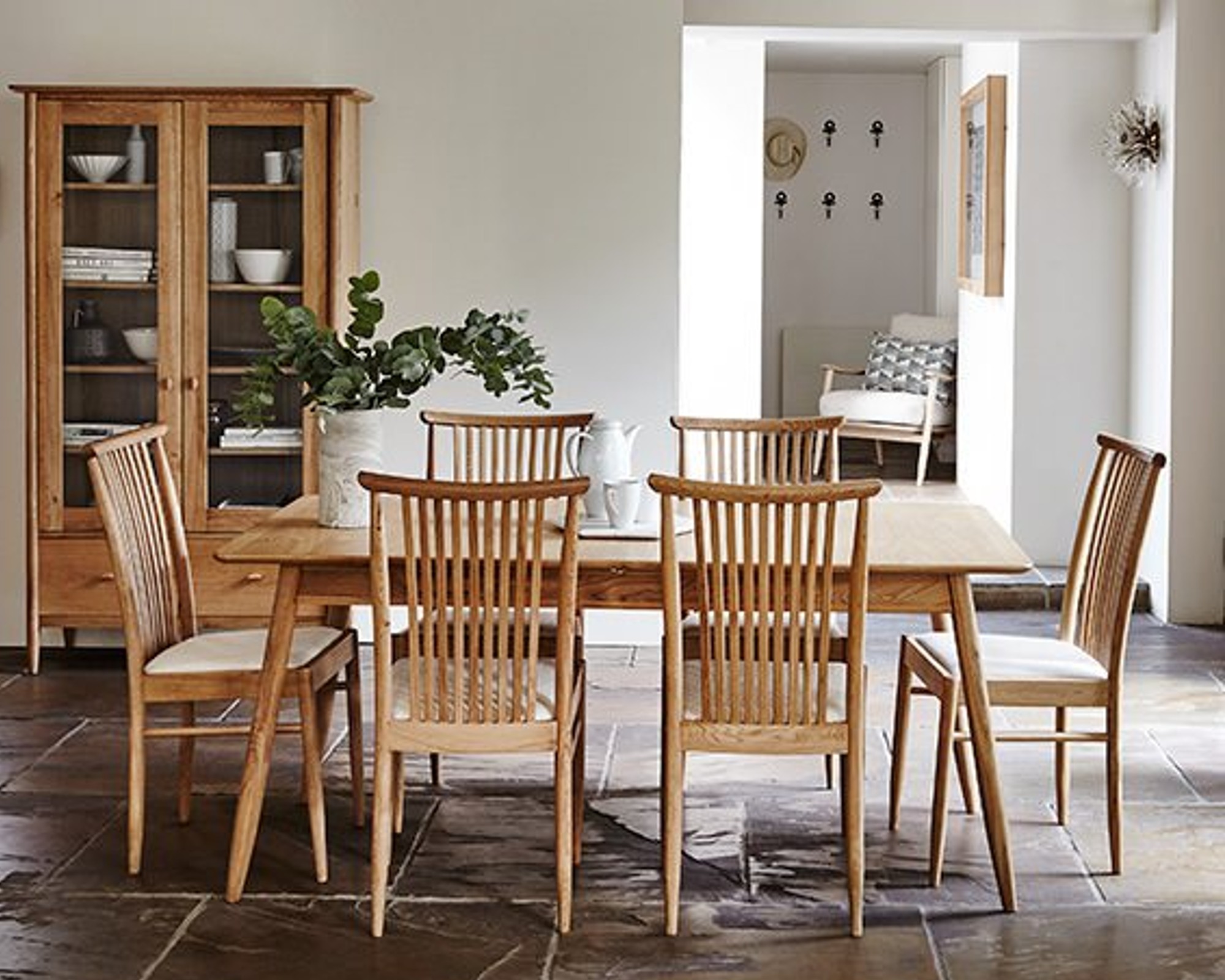 Ercol Teramo dining table and chairs