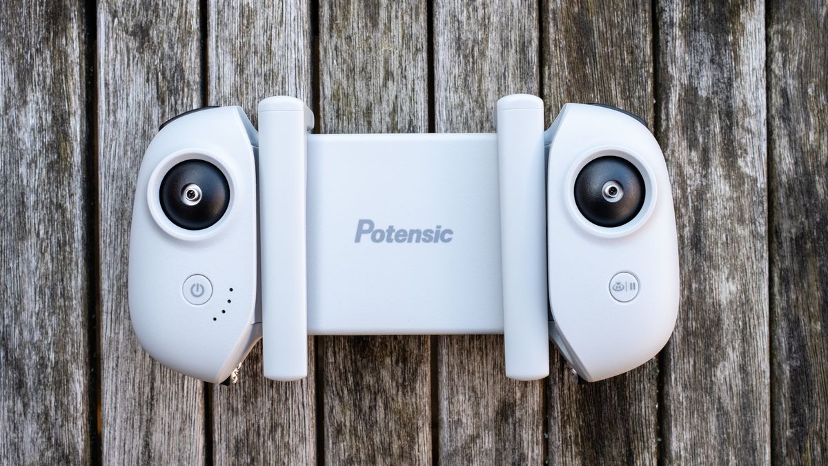 Potensic Atom controller folded