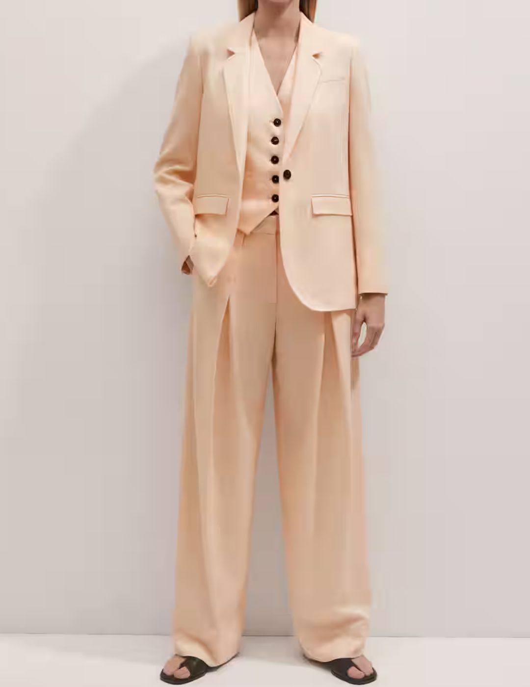 ME+EM, Lightweight Tailored Pleat Front Trouser Three-Piece Suit