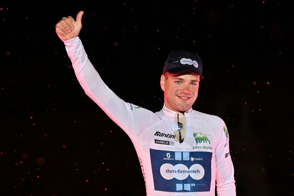 Lorenzo Milesi (dsm-firmenich) also leads the best young rider classification after stage 1