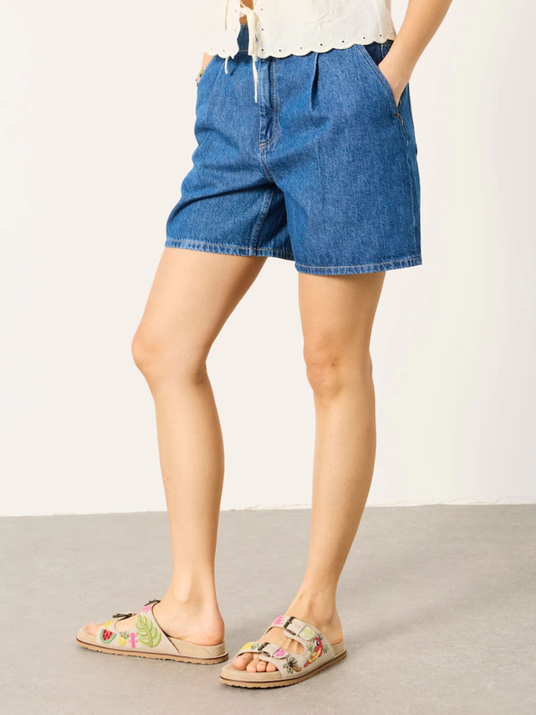 Mia Mid Wash Denim Shorts on model