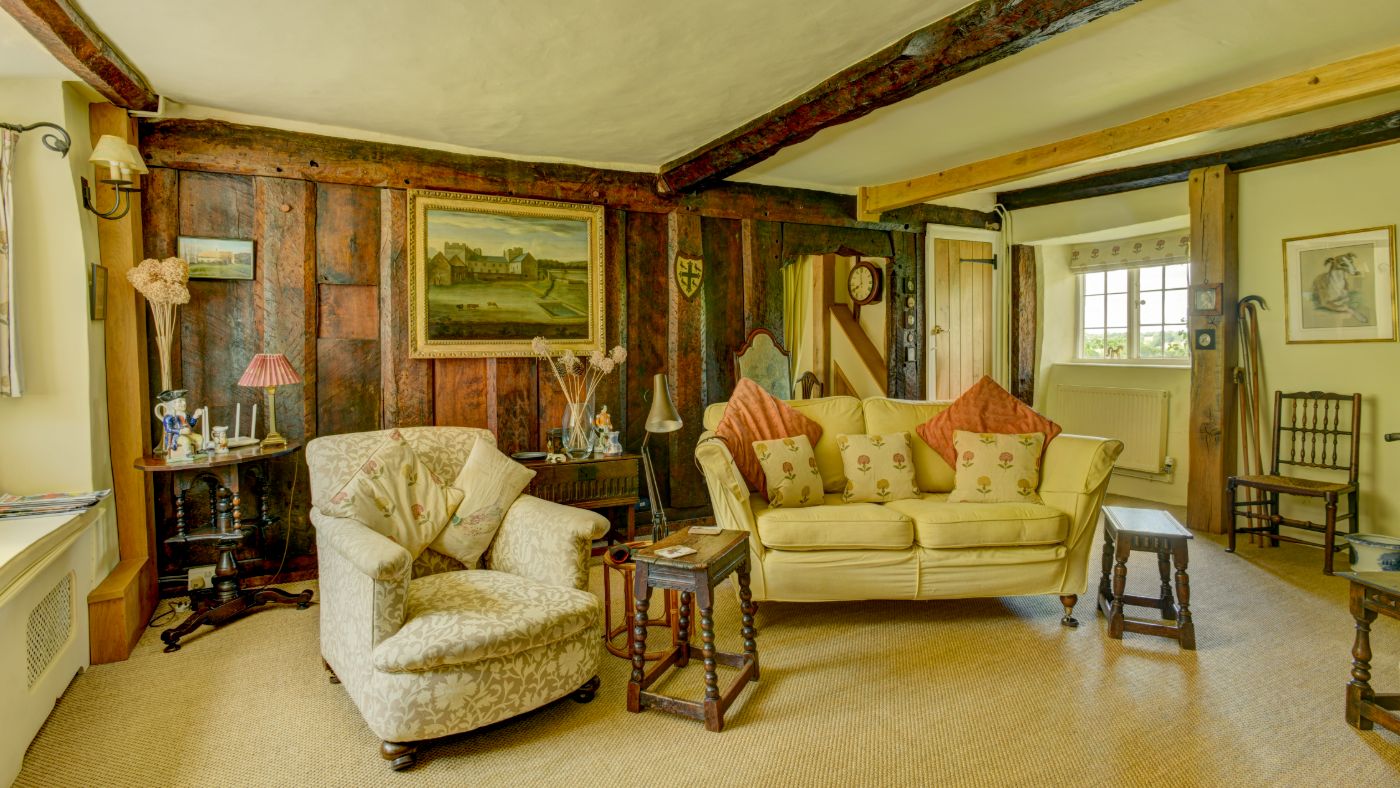 Jerwoods-Farm-Exeter-Knight-Frank-1495000-7.jpg