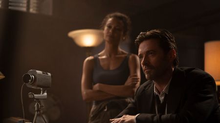 Thandiwe Newton and Hugh Jackman in Reminiscence