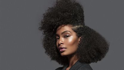 Hair, Afro, Hairstyle, Clothing, Beauty, Black hair, Fur, Fashion, Photo shoot, Photography, 