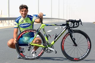 Francesco Chicchi (Liquigas) proudly shows off his Cannondale SystemSix at the 2007 Tour of Qatar