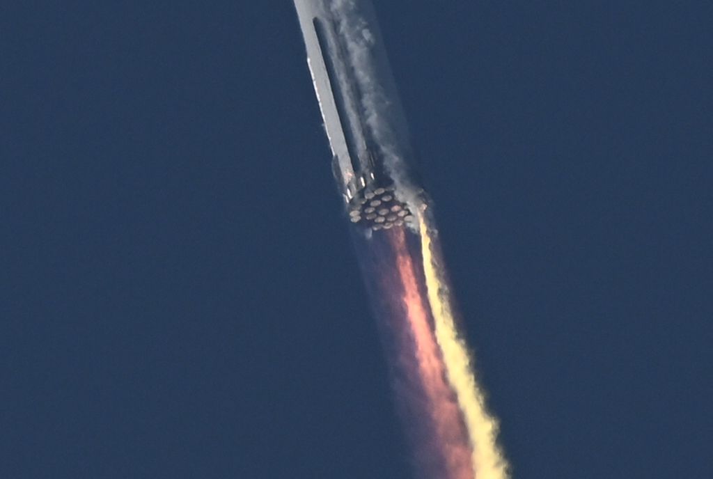 SpaceX's starship soars through the air during its first test flight on April 20, 2023
