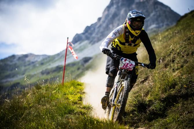 Anne Caroline Chausson on her way to winning in Val d'Isere