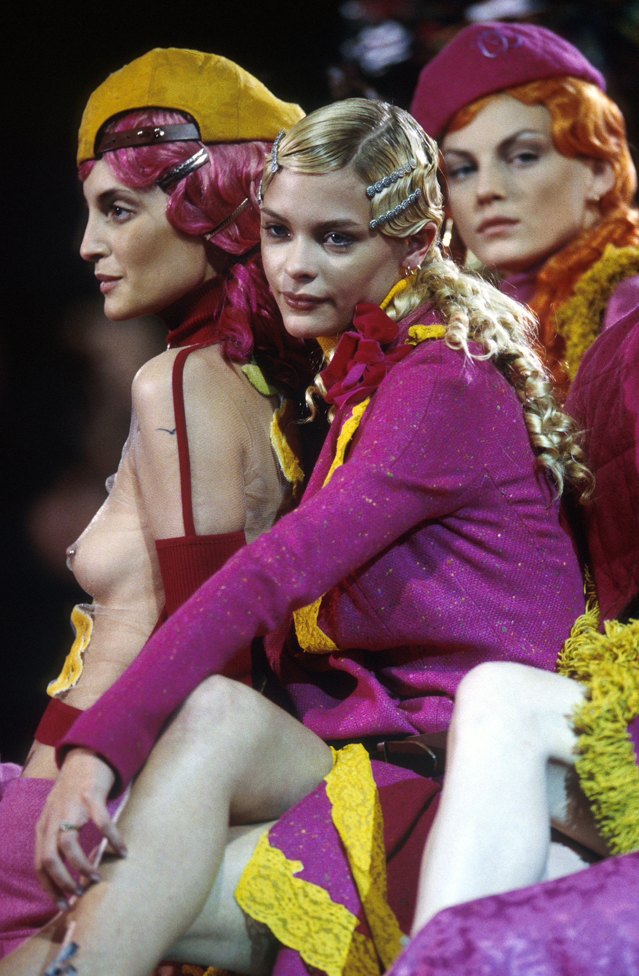 Jaime King wears clothing from Christian Dior's Fall Winter Ready To Wear 98-99 collection on March 1, 1998