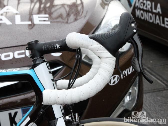 Double-wrapped bars provide a little bit of extra cushioning. Cobbles are unbelievably punishing on the hands