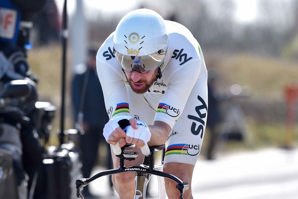 Stage winner Bradley Wiggins (Team Sky).