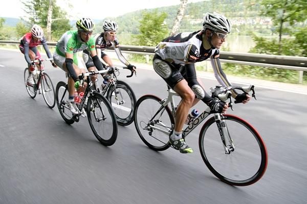 Willem Wauters (Davo-Lotto-Davitamon), Martin Riska (Arbo Gourmetfein Wels), Simas Kondrotas (Kalev Chocolate Team - Kuota) and Nonesan in a breakaway group.