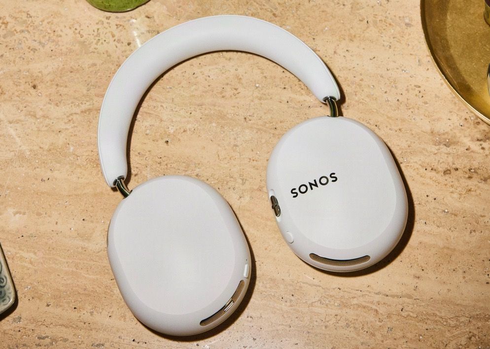 whathifi.com - Andy Madden - Sonos Ace Ultra vs Sonos Ace: which pair of premium wireless headphones is best?