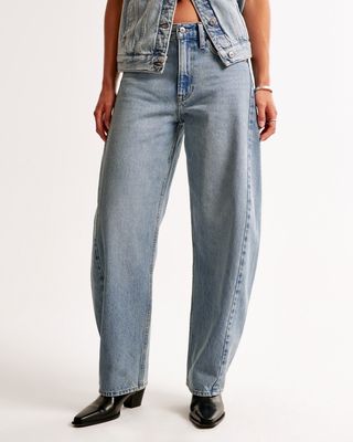 abercrombie & Fitch, Mid Rise Barrel Jeans