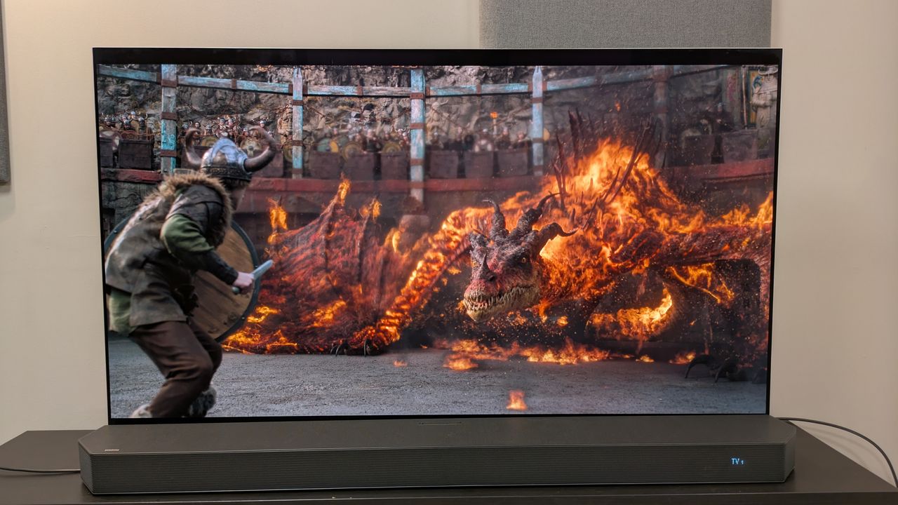 How To Train Your Dragon (2025) 4K Blu-ray on LG G5 showing Hiccup and fire-covered dragon