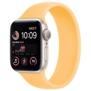 Apple Watch SE 2 40MM with Starlight finish and Sunglow Solo Loop Band