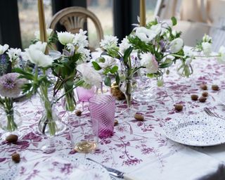 modern christmas table setting with pink theme