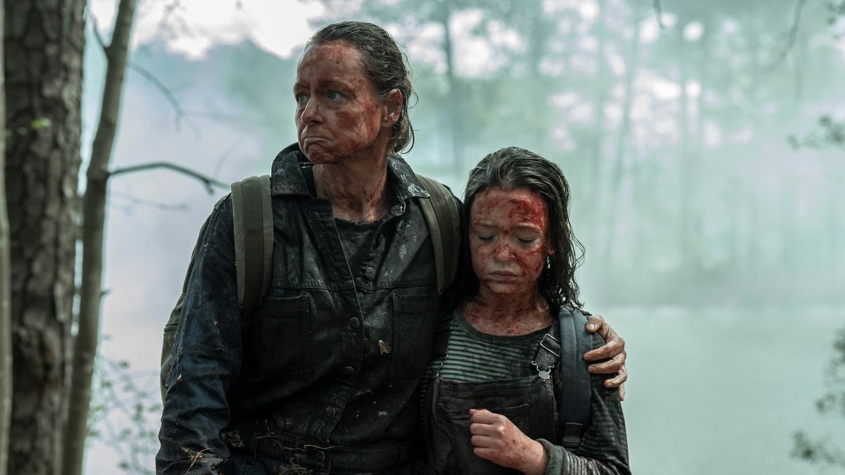 Samantha Morton, Scarlett Blum in Tales of the Walking Dead season 1 episode 3