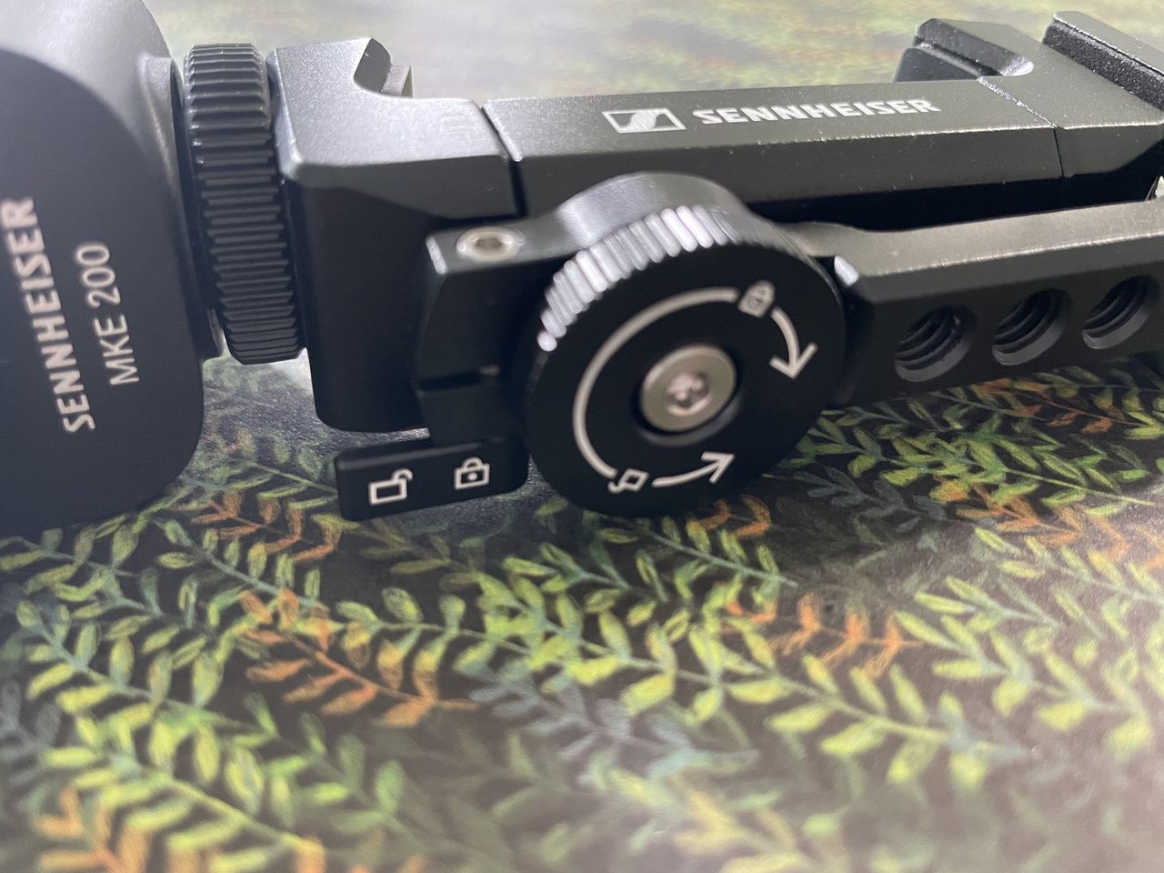 Sennheiser Mke 200 Mobile Kit Lifestyle Closeup Lock Clamp