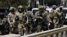 ICE agents arrive at MacArthur Park