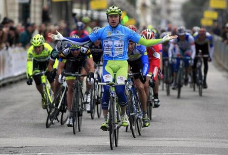 Elia Viviani (Liquigas-Cannondale) wins again at the Challenge Calabria.