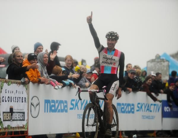 Elite men's winner Jeremy Powers had plenty of time to show off the sponsors