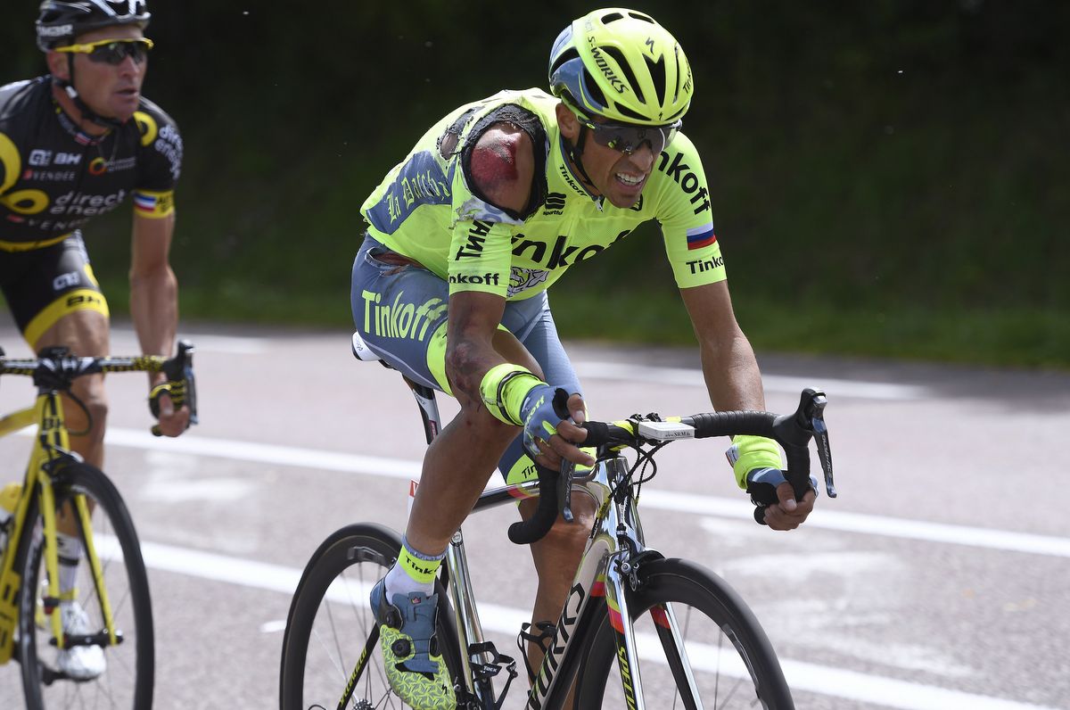 Alberto Contador fights through the pain after crashing on stage 1 of the Tour de France in 2016