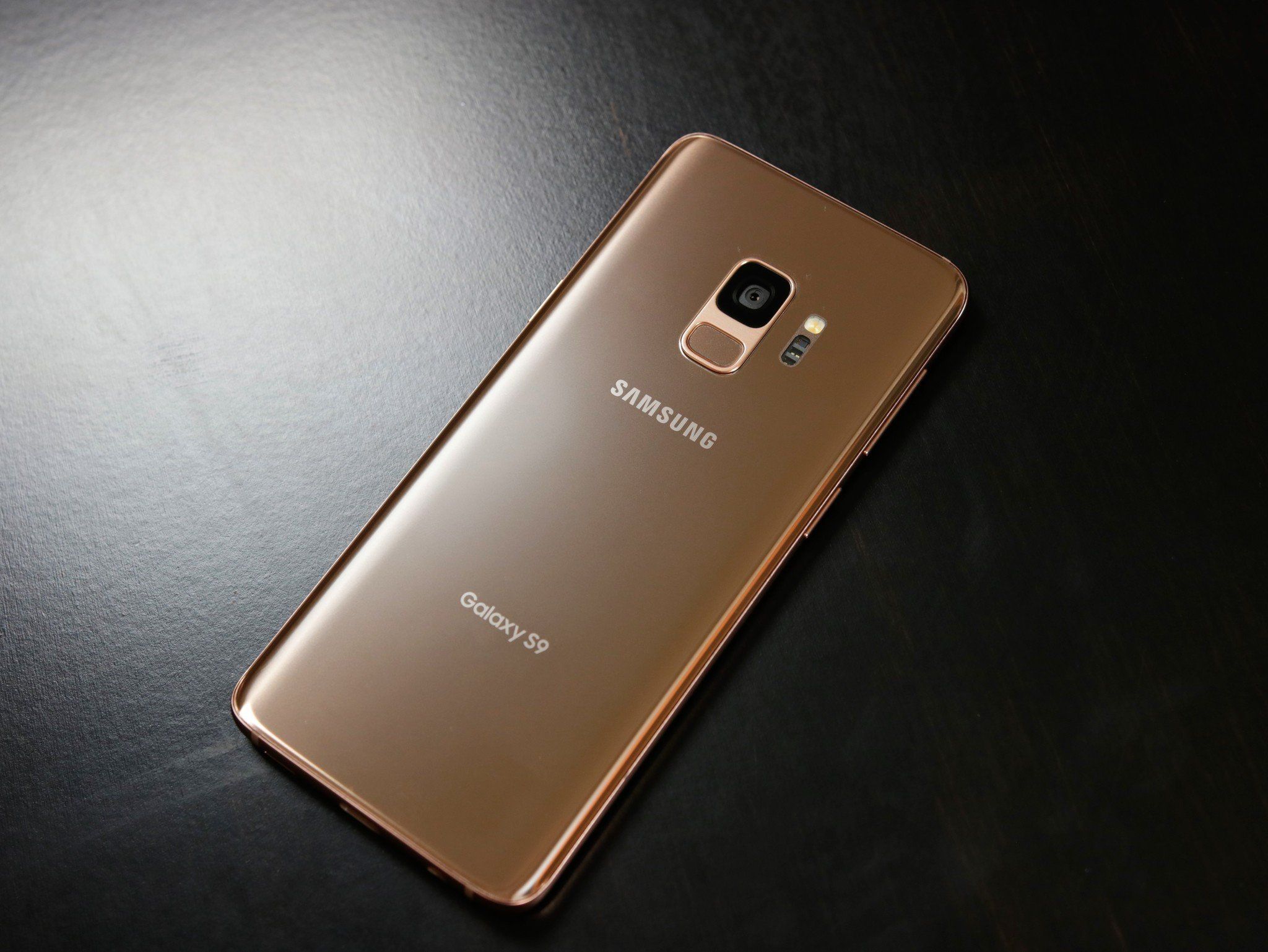 Sunrise Gold Galaxy S9 hands-on: Enjoy the view | Android Central