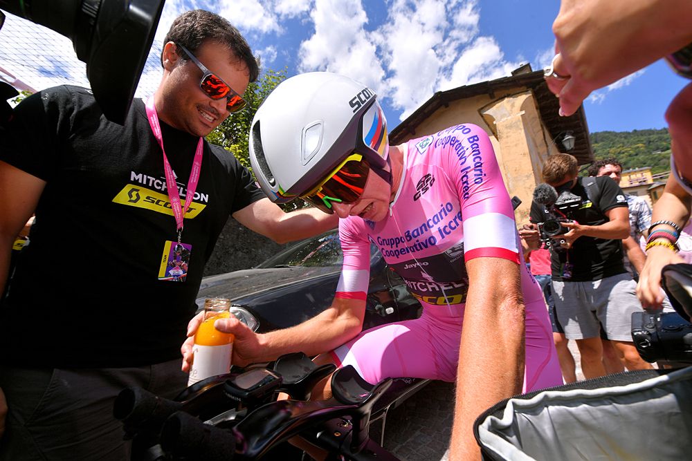 Annemiek van Vleuten (Mitchelton-Scott) wins stage 6 uphill time trial at the Giro Rosa