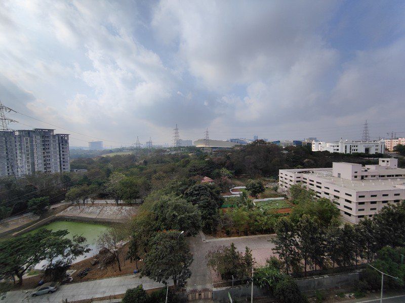 OnePlus 9RT photo
