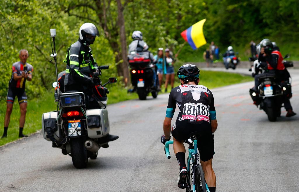Team BikeExchange rider Great Britains Simon Yates leads an attack in the final ascent during the 19th stage of the Giro dItalia 2021 cycling race 166km between Abbiategrasso and Alpe di Mera on May 28 2021 Photo by Luca Bettini POOL AFP Photo by LUCA BETTINIPOOLAFP via Getty Images