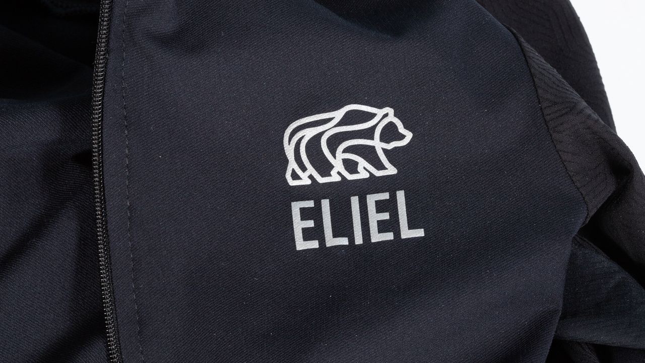 Eliel Del Dios Jersey branding on front