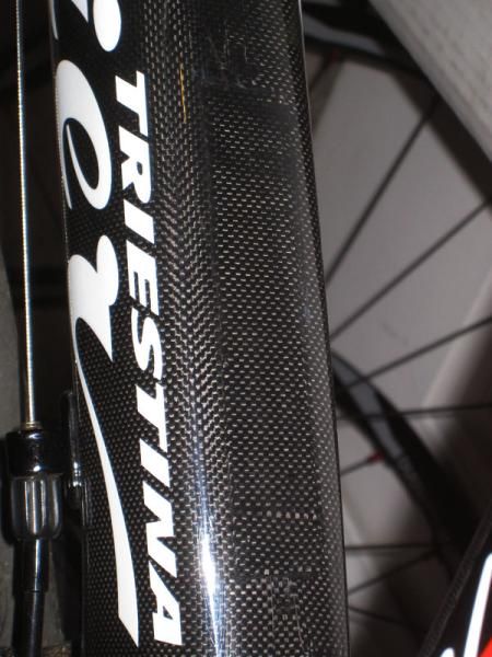 Our early production tester also had this unsightly patch on the down tube; thankfully subsequent inspections of later frames revealed no such scar