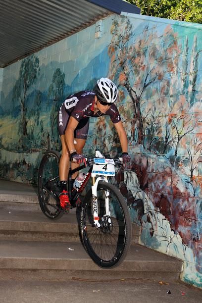 Elite women's winner Bec Henderson