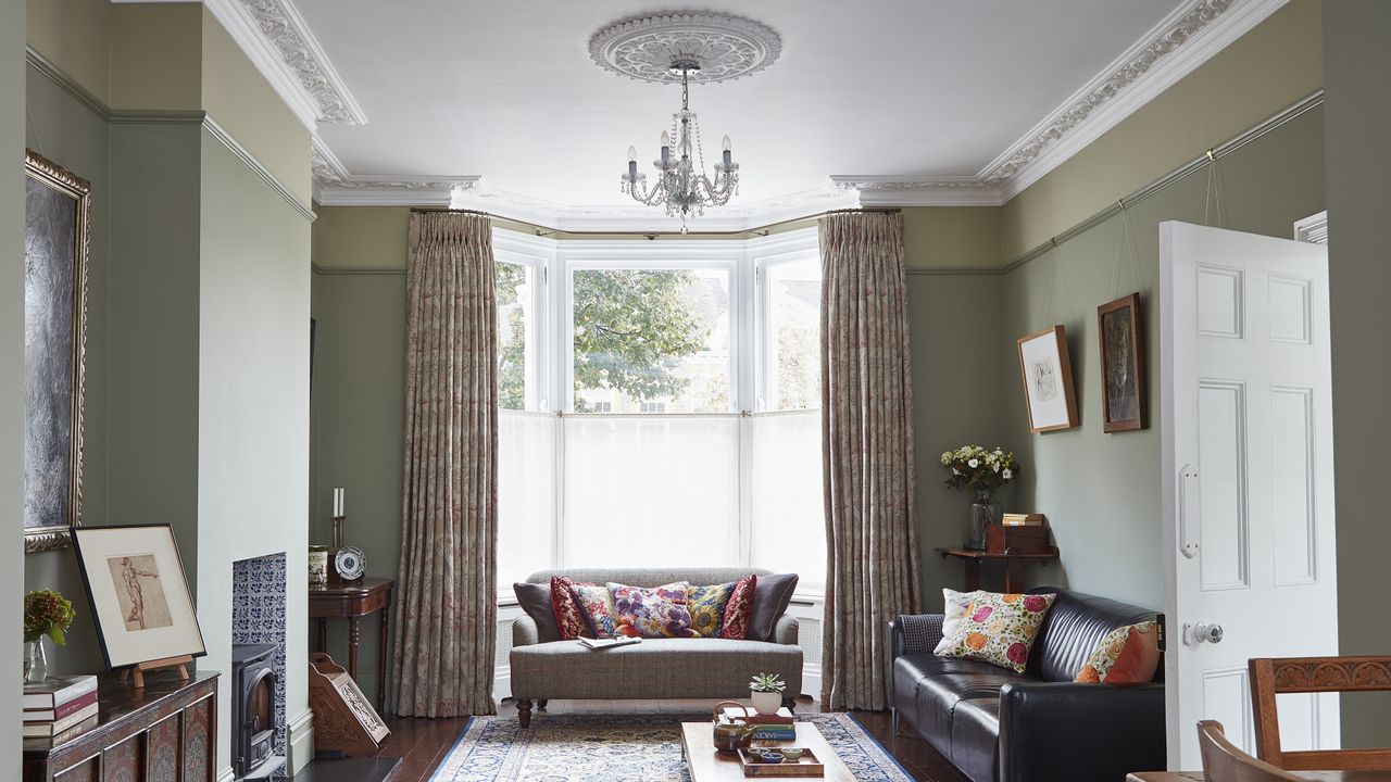 ornate plasterwork coving in a period home