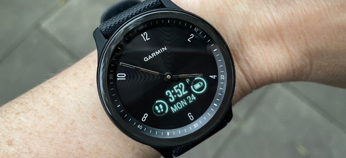 Garmin Vivomove Sport tested and reviewed