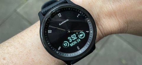 Garmin Vivomove Sport tested and reviewed