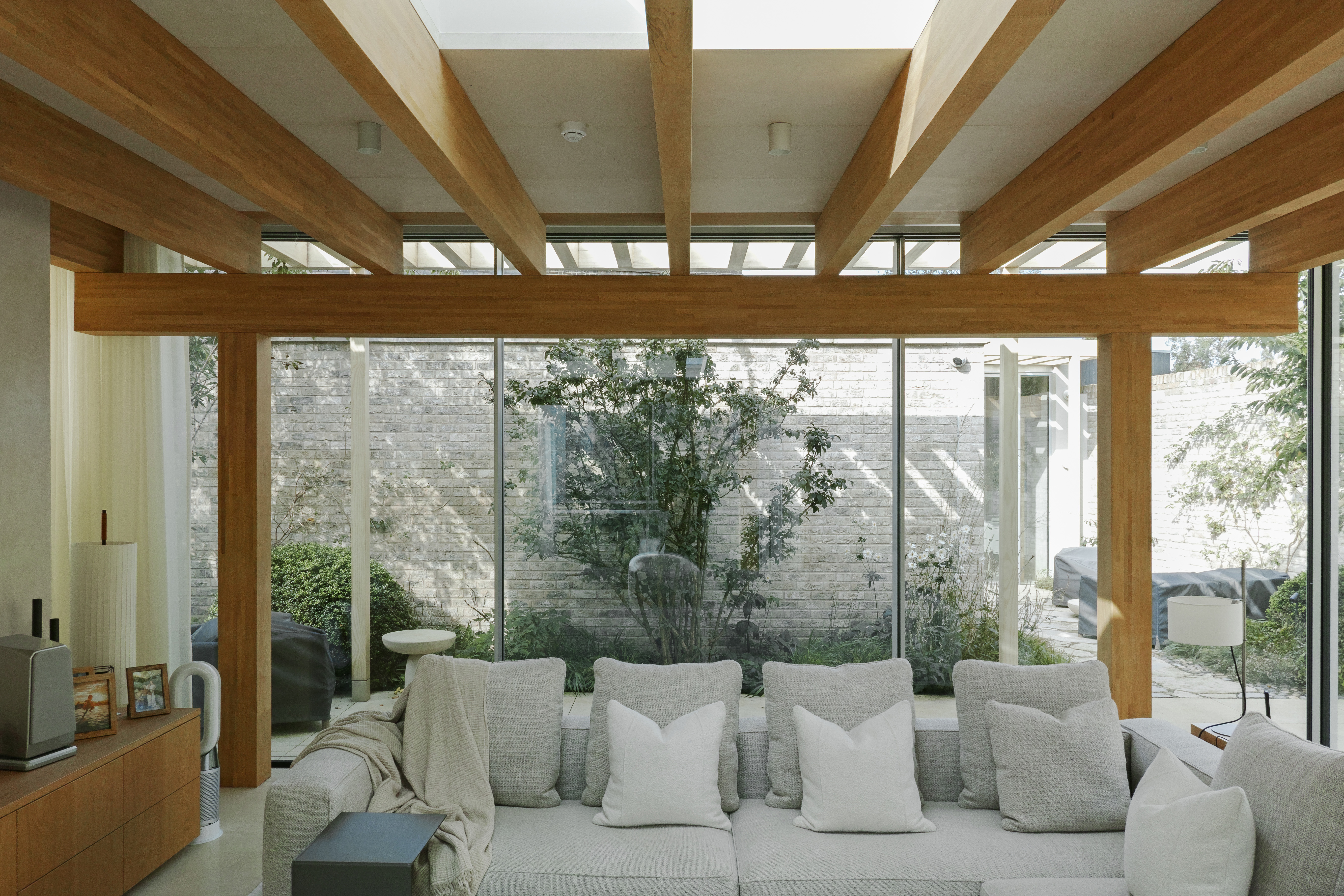 Niwa House by Takero Shimazaki Architects