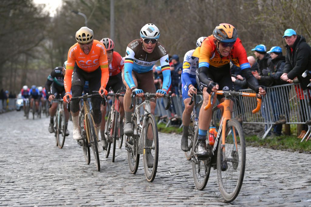 Teuns, Naesen, Van Avermaet