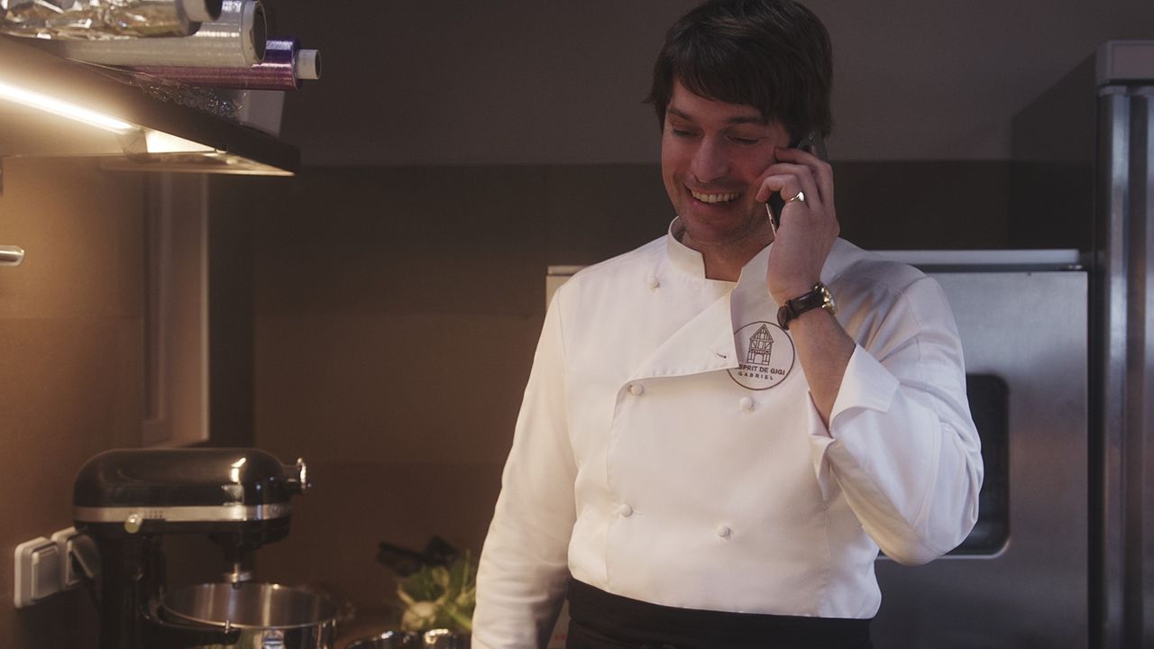 Lucas Bravo as Gabriel in episode 410 of Emily in Paris