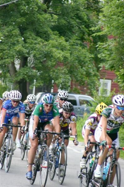 Women race in Fitchburg State College Circuit Race