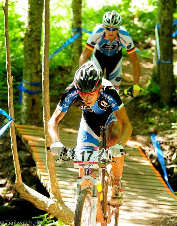 Diego Rosa (Giant Italia Team) descending on the third lap
