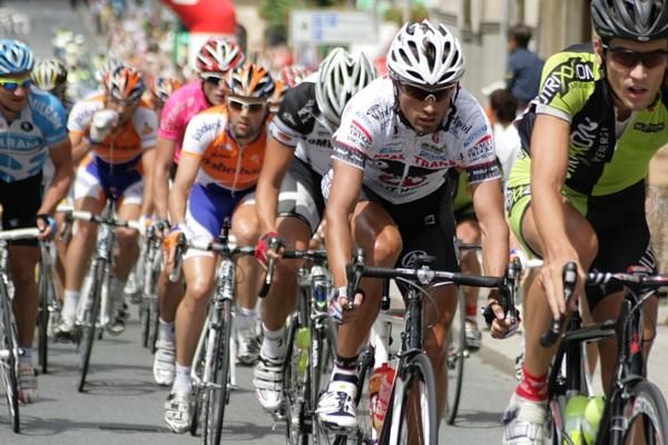 Tomas Buchacek (PSK Whirlpool-Author) in the peloton.