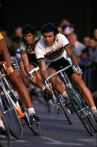 Moreno Argentin races in 1987 as World road Champion