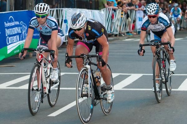 Laura Van Gilder on the attack.