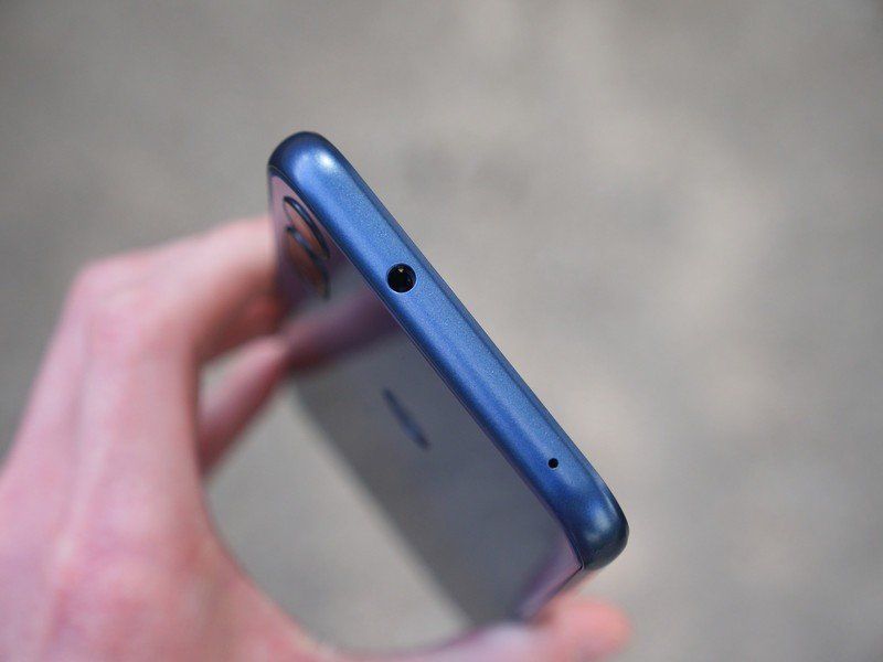 Moto E 2020 Review