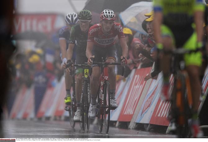 Jurgen Van Den Broeck (Lotto Belisol) leading the small group toward the finish line
